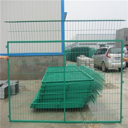 焊接网围栏百瑞供应隔离网现货工地双边丝围栏焊接网护栏公路绿色隔离栅