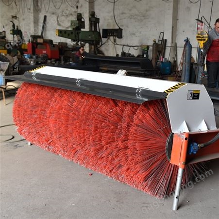 瑞腾机械 扫雪刷 除雪车用刷头 清雪效率高 安装简单 维护方便