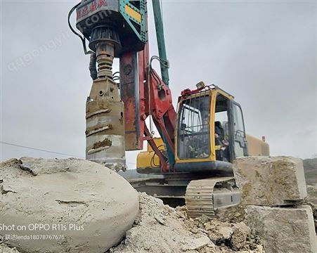 挖机改旋挖钻机   打桩机器   LD60  二手旋挖钻机