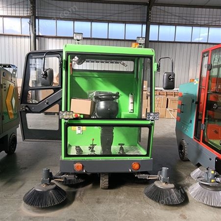 五刷电动扫地车操作简单 驾驶式垃圾清理车 电动扫地车