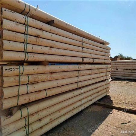郑州防腐木厂家定制 防腐木价格 切割平整 材质坚韧