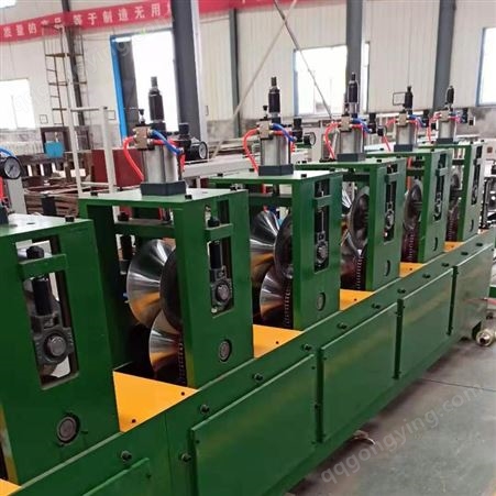 济南成东机械    纸护角设备八组压轮 设备升级 纸护角机 纸护角机器生产厂家